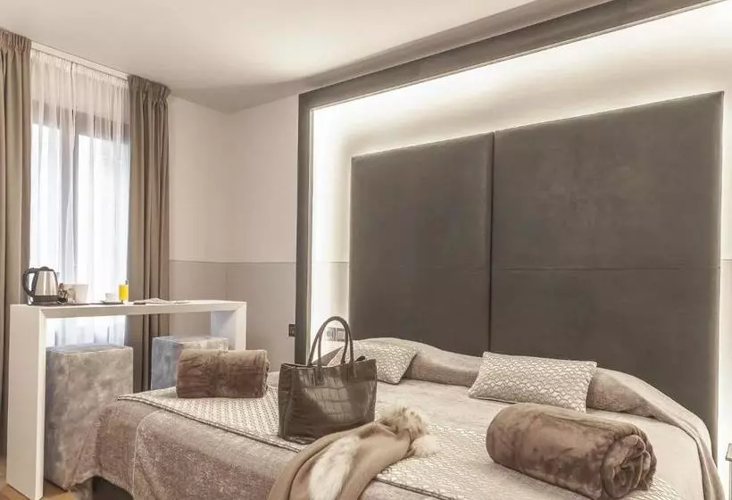 هتل Silk Art B&b