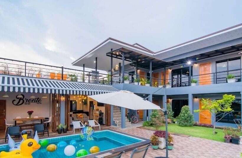 פנסיון Bronte Bnb