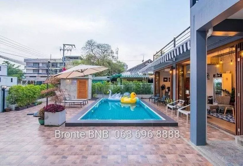پانسیون Bronte Bnb