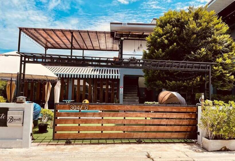 פנסיון Bronte Bnb