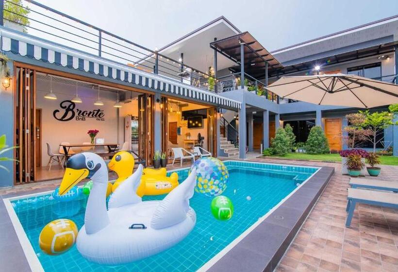 פנסיון Bronte Bnb