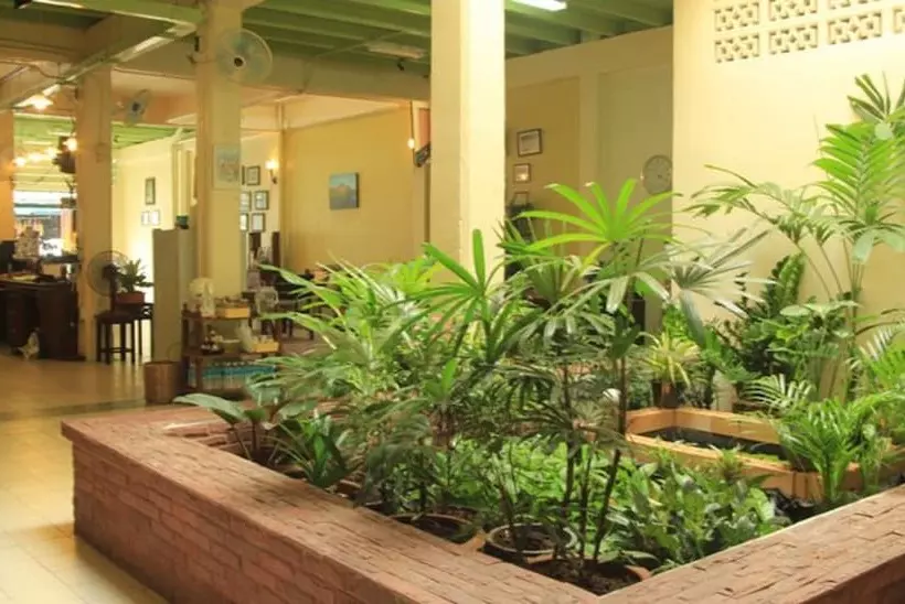 ペンション Thaweesuk Heritage Homestay