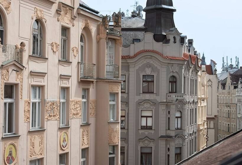 Общежитие Prague Old Town Residence