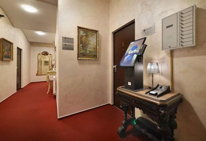 Retkeilymaja Prague Old Town Residence