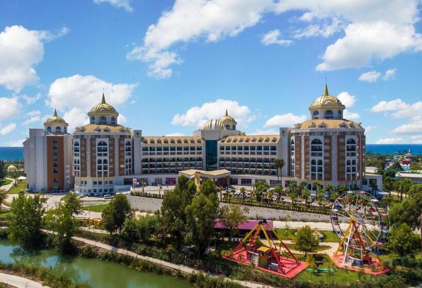 Delphin Be Grand Resort