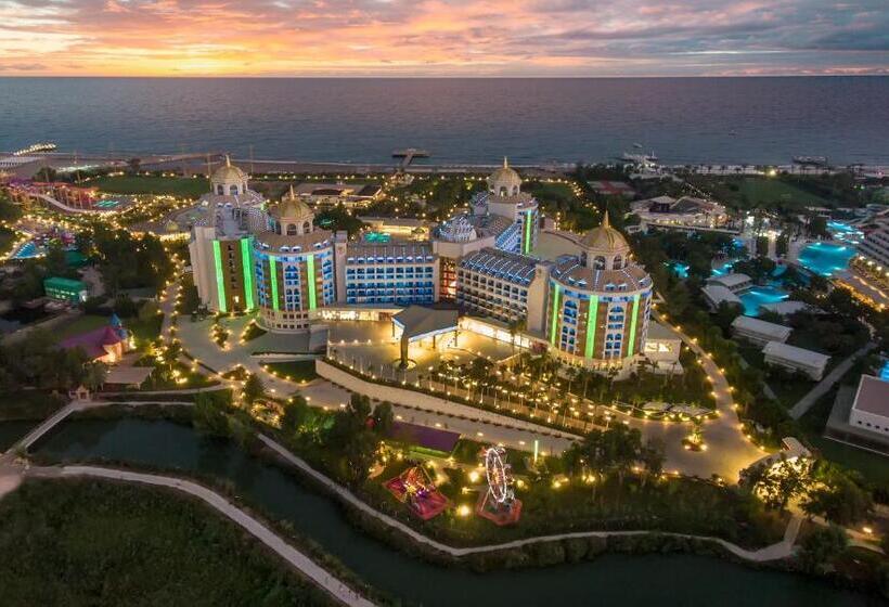 Delphin Be Grand Resort