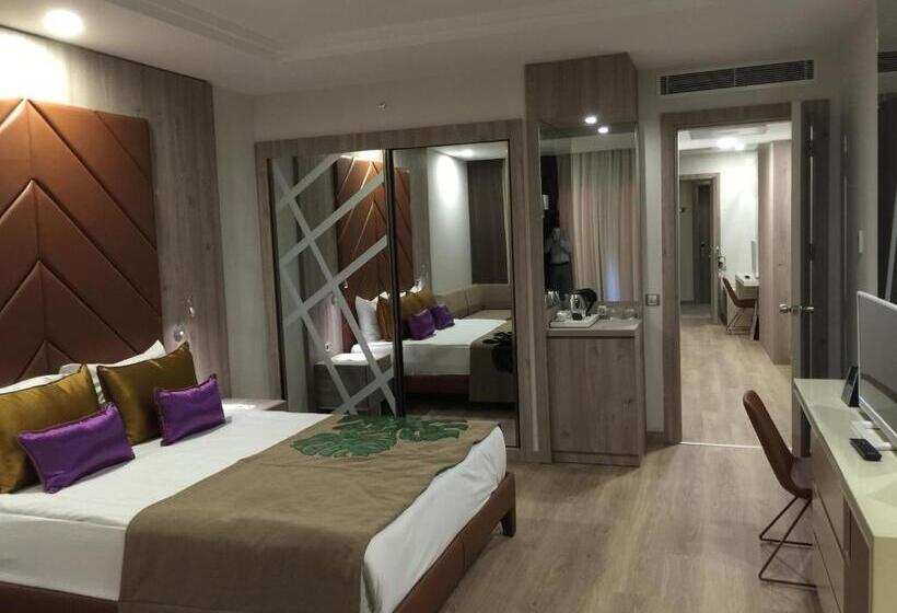 Delphin Be Grand Resort