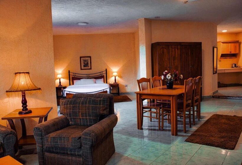 هتل Adham Compound