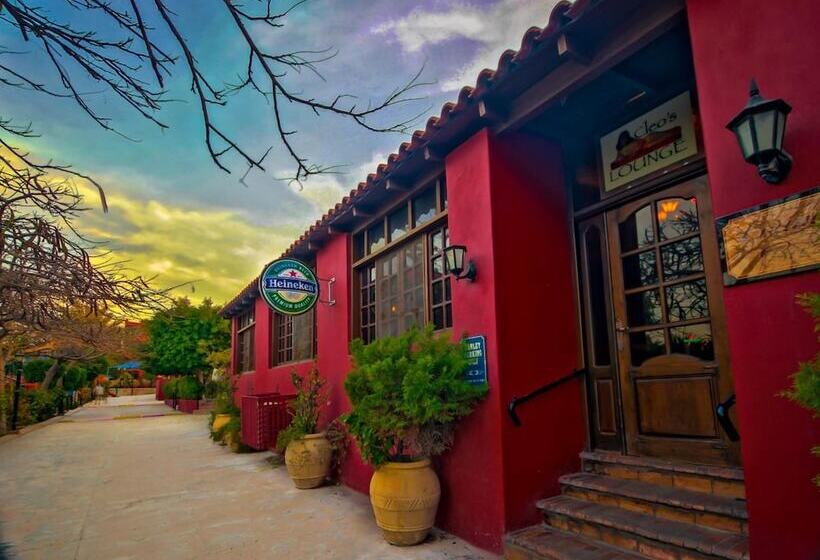 هتل Adham Compound