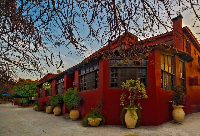 هتل Adham Compound