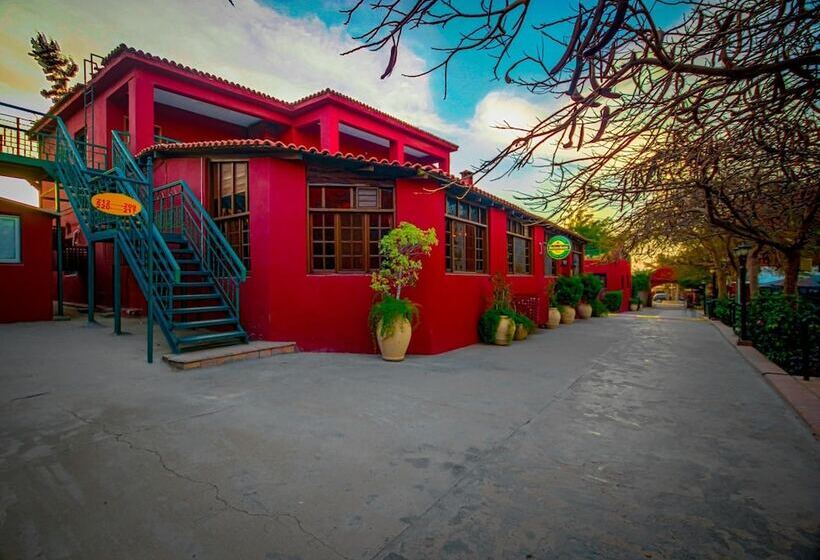 هتل Adham Compound