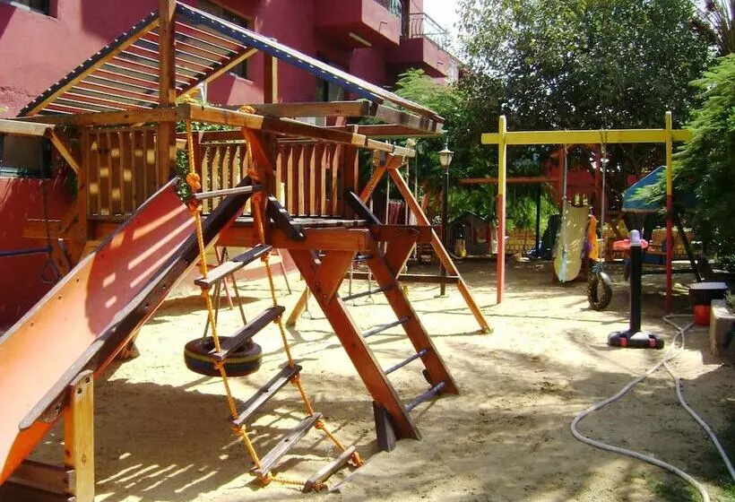 هتل Adham Compound