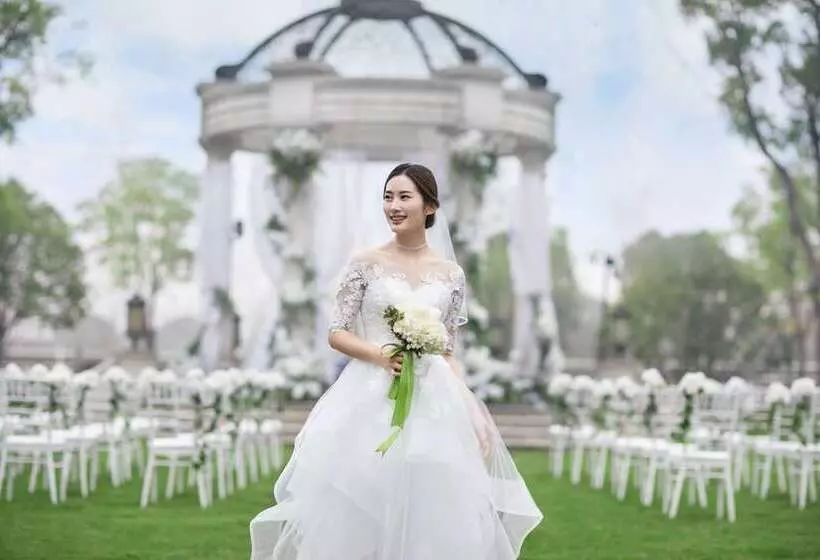 ホテル Courtyard By Marriott Shanghai Changfeng Park