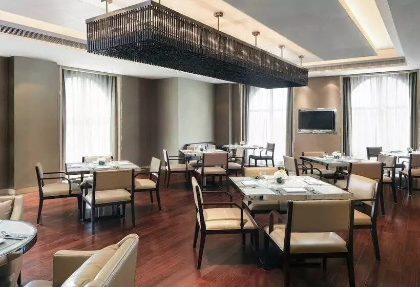 ホテル Courtyard By Marriott Shanghai Changfeng Park