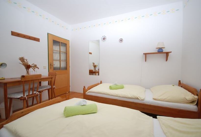 Hotel Hanácký Dvur