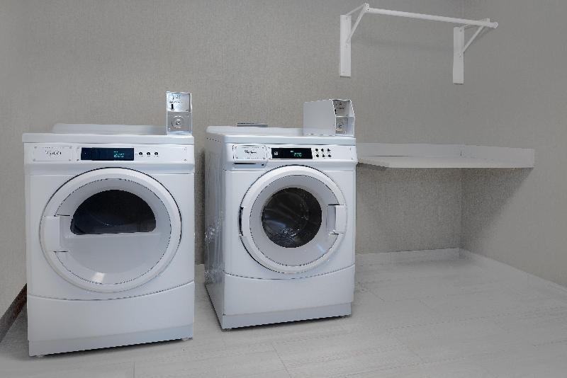 Отель Holiday Inn Express & Suites Bryan   College Station, An Ihg