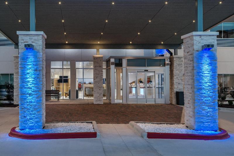 Отель Holiday Inn Express & Suites Bryan   College Station, An Ihg