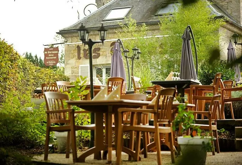 Hotelli Logis Hôtel Les Terrasses