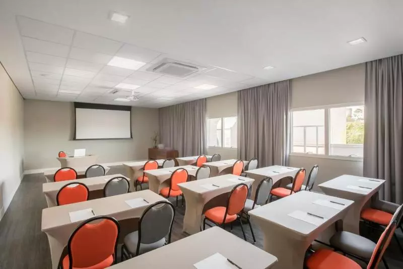 ホテル Intercity Ribeirao Preto