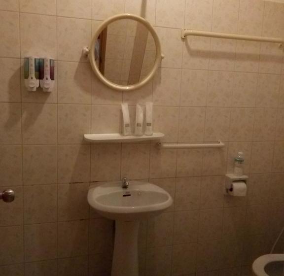 호텔 Live In Phuket