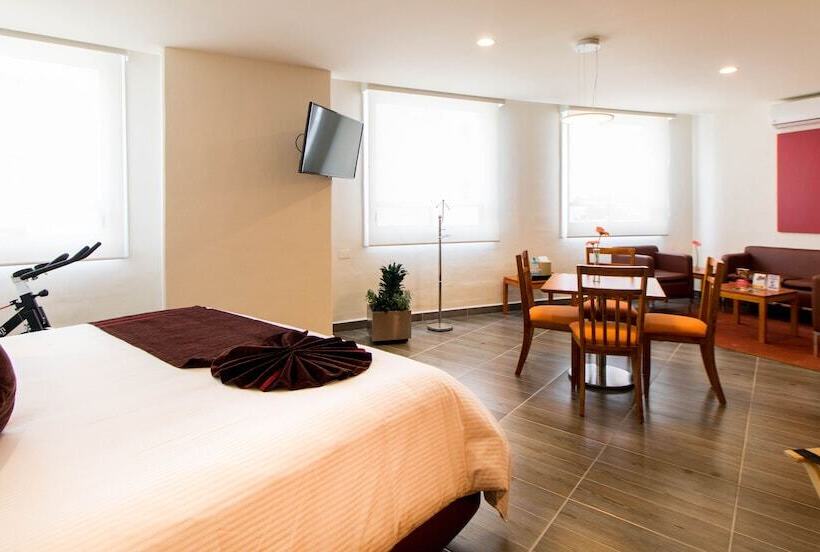 فندق Mision Puebla Angelopolis