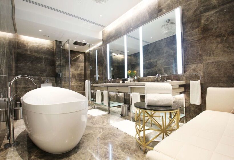 The Hotel Galleria Jeddah, Curio Collection By Hilton