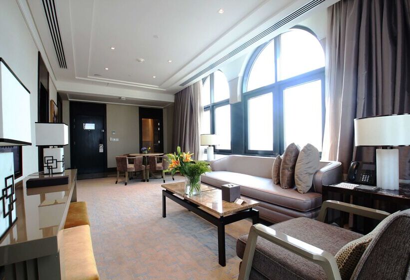 The Hotel Galleria Jeddah, Curio Collection By Hilton