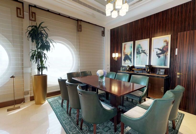 The Hotel Galleria Jeddah, Curio Collection By Hilton