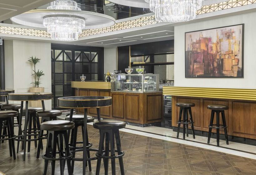 The Hotel Galleria Jeddah, Curio Collection By Hilton