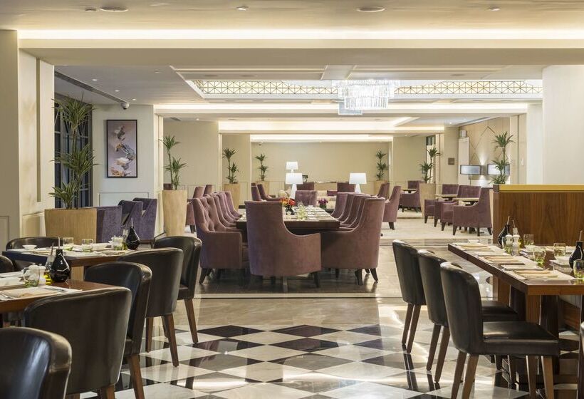 The Hotel Galleria Jeddah, Curio Collection By Hilton