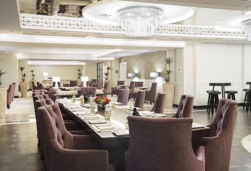 The Hotel Galleria Jeddah, Curio Collection By Hilton