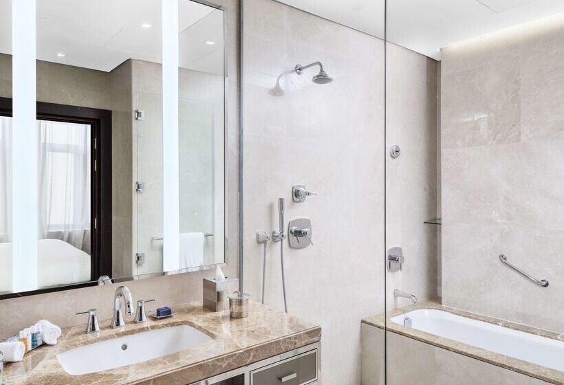 The Hotel Galleria Jeddah, Curio Collection By Hilton