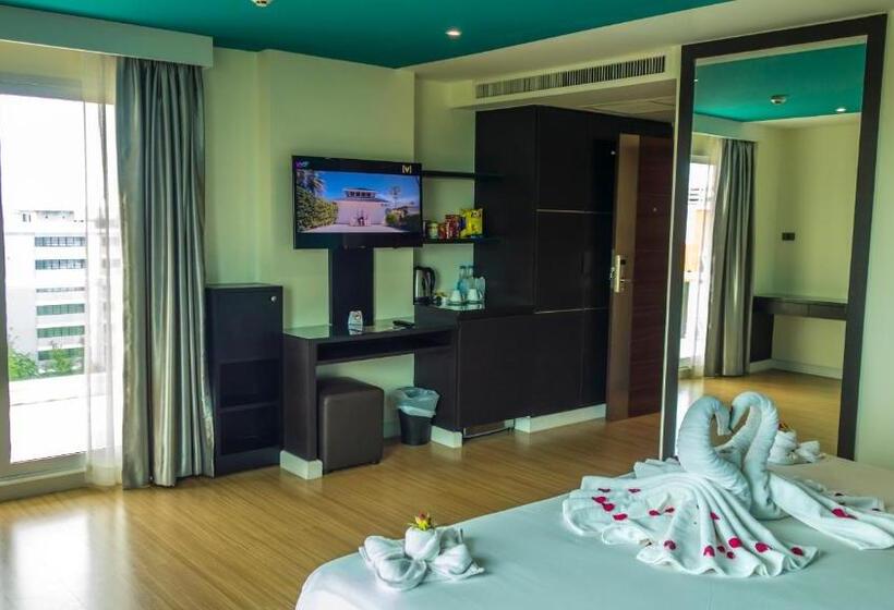 ホテル Unique Regency Pattaya