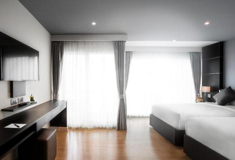 ホテル Unique Regency Pattaya