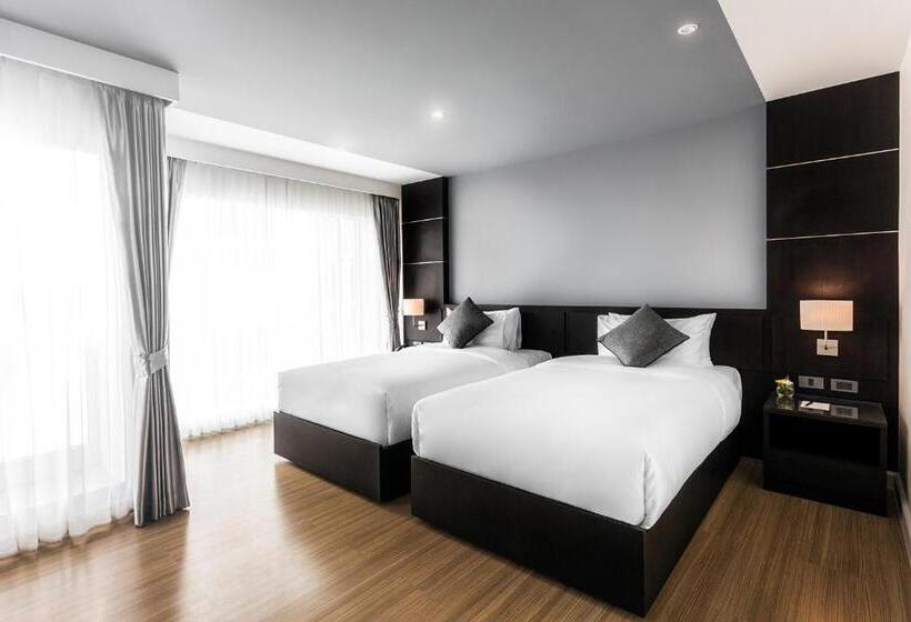 ホテル Unique Regency Pattaya