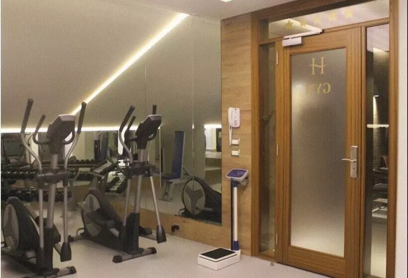 Hayali Suites