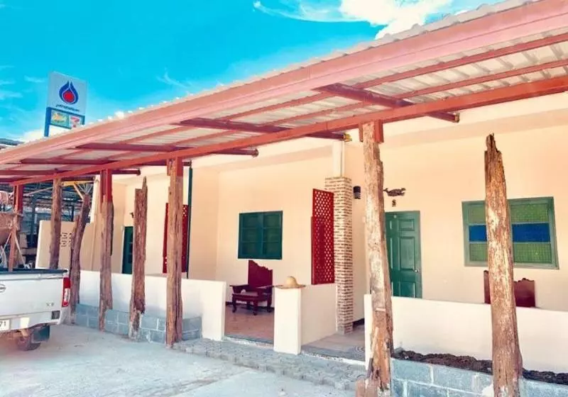 هتل Bann Yang Tree Homestay At Pakchong