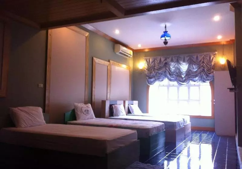 هتل Bann Yang Tree Homestay At Pakchong