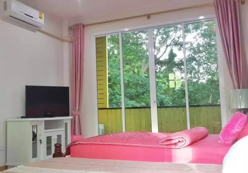هتل Bann Yang Tree Homestay At Pakchong