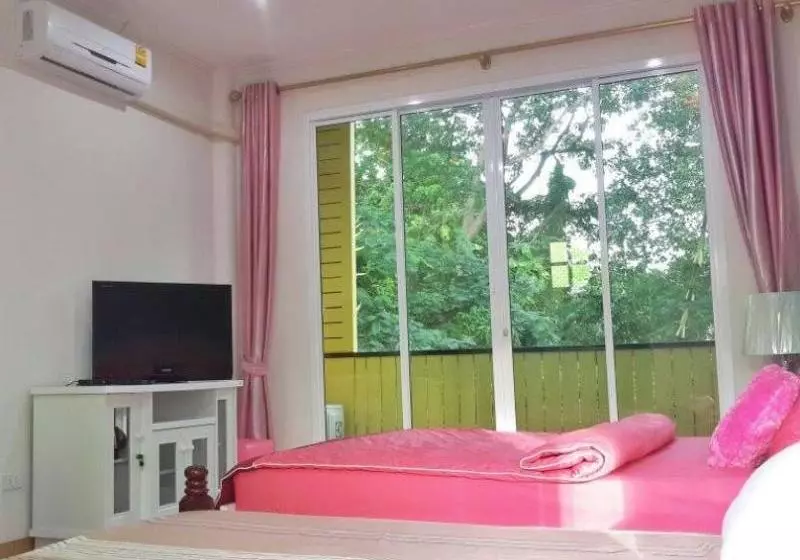 هتل Bann Yang Tree Homestay At Pakchong