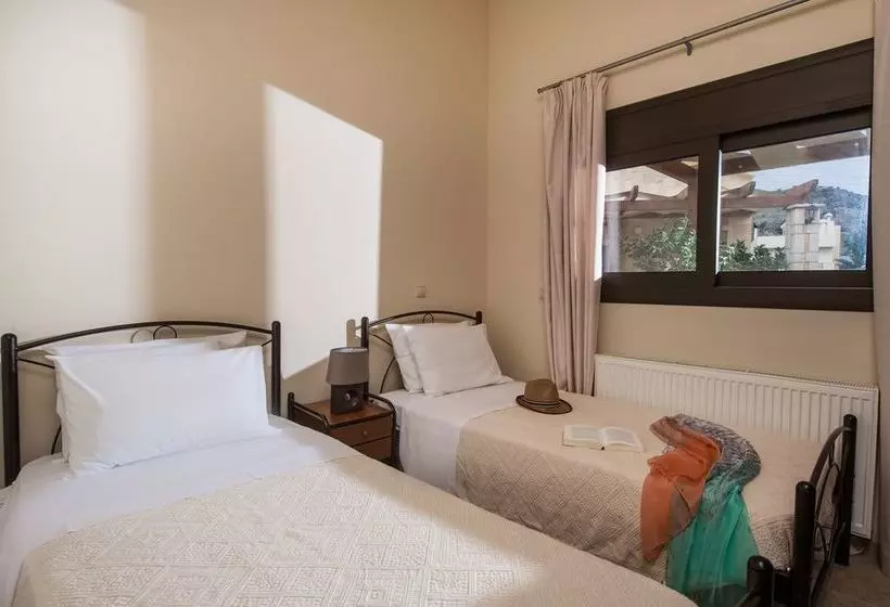 Hotelli Elea Village