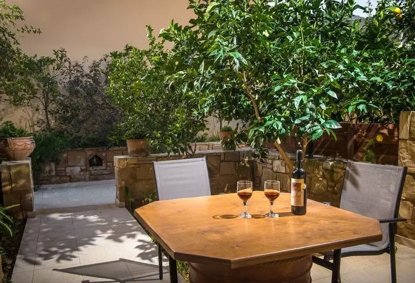 Hotelli Elea Village