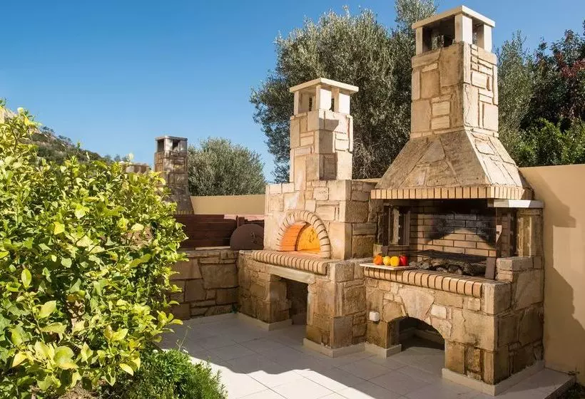 Hotelli Elea Village