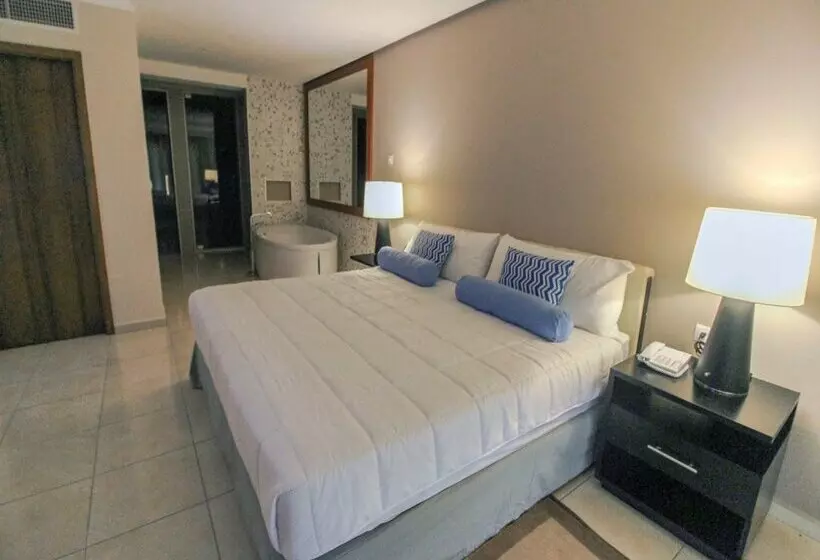 ホテル Grand Muthu Cayo Guillermo