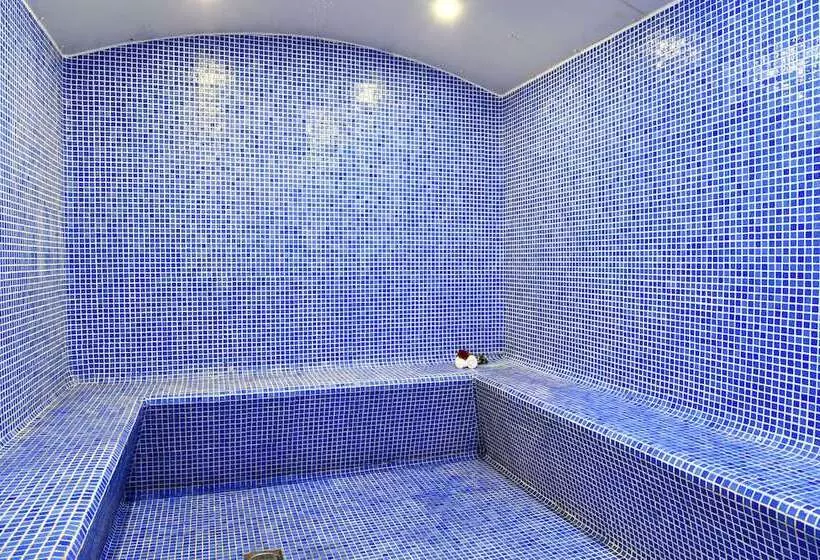 Gulf Suites Hotel Amwaj