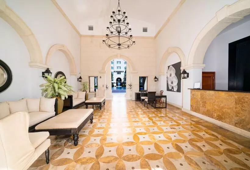 هتل The Regent Grand