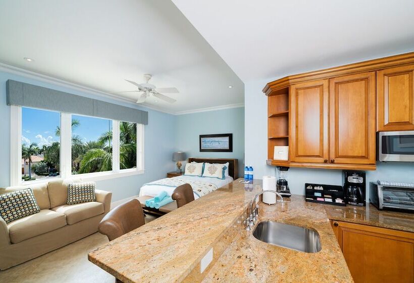 هتل The Regent Grand