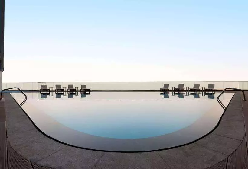 Wyndham Garden Ajman Corniche