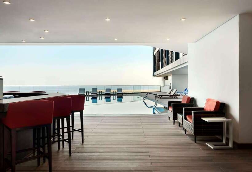 هتل Wyndham Garden Ajman Corniche