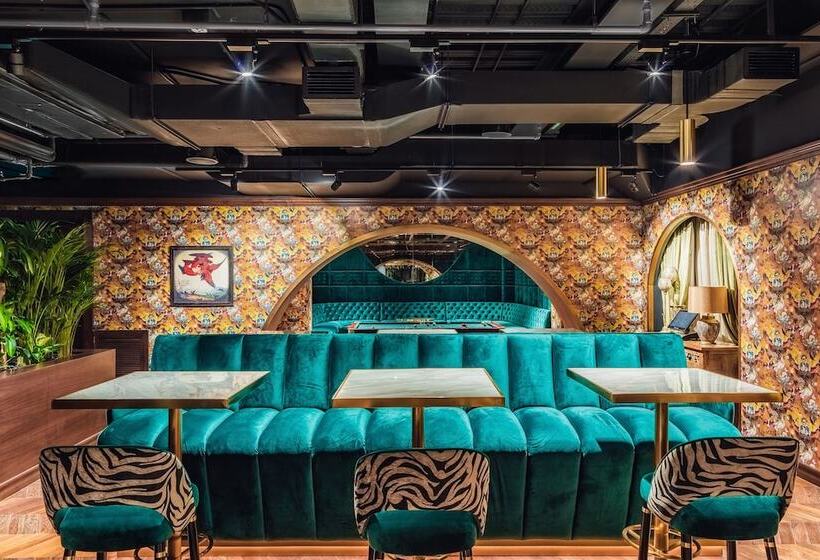 Hyatt Regency Creek Heights Residences